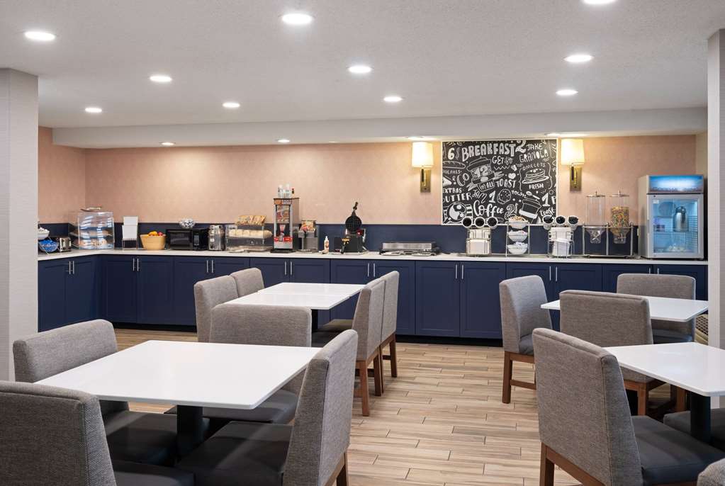 AmericInn by Wyndham Casper Event Center Area - photo 16