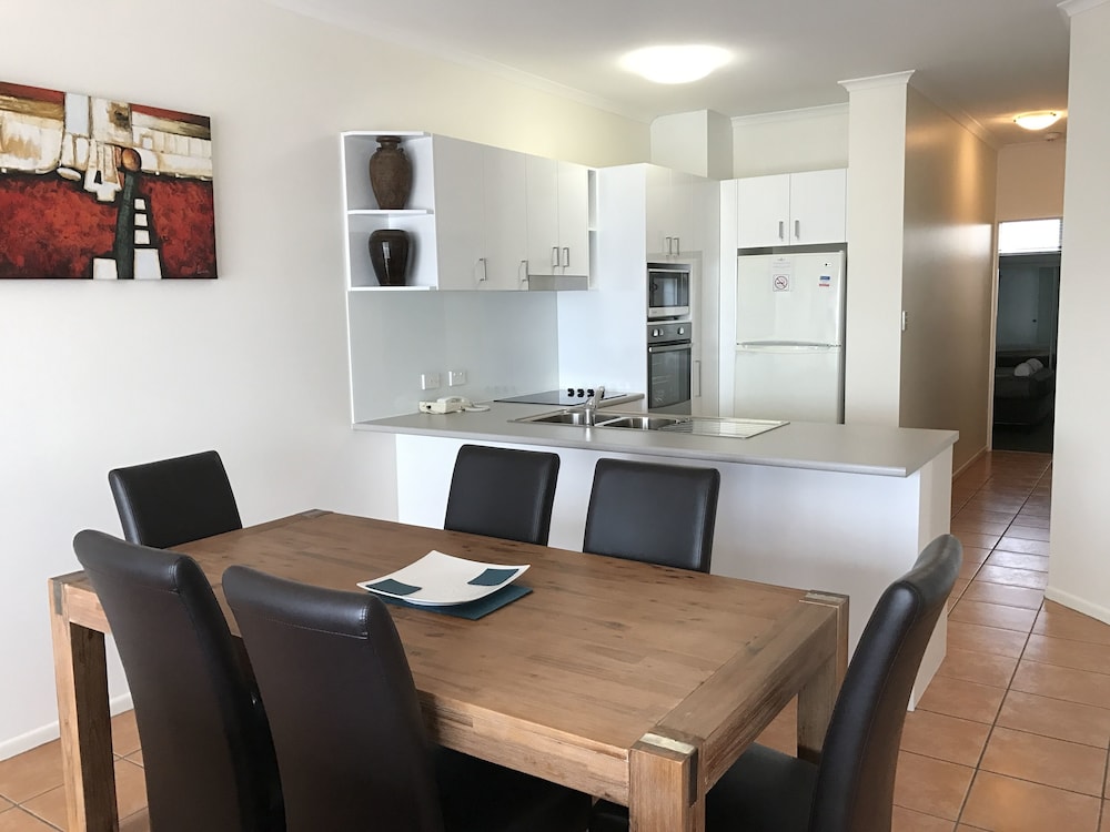 Endless Summer Resort - carbon neutral hotel in Coolum Beach