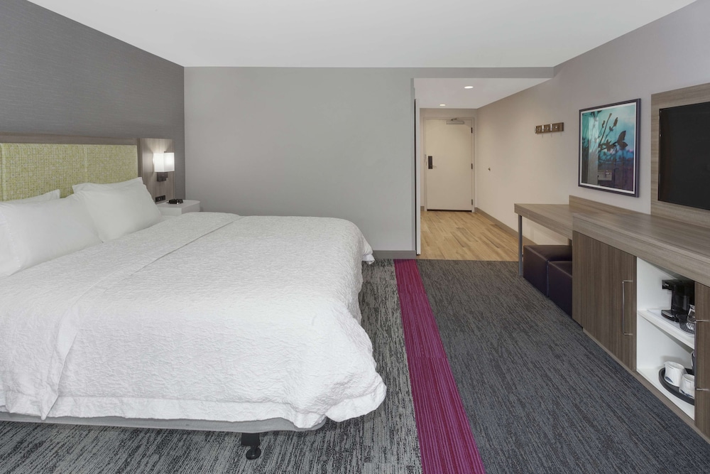Hampton Inn & Suites Rocky Hill Hartford South - photo 29