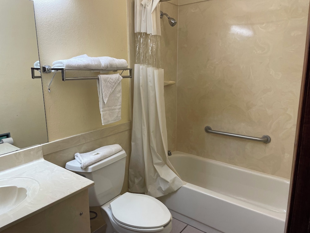 Western Inn Express - photo 16