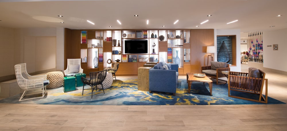 Renaissance Newport Beach Hotel - photo 2