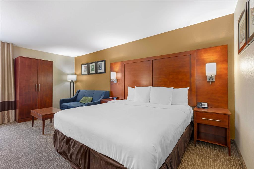 Comfort Inn Wichita Falls North - photo 12