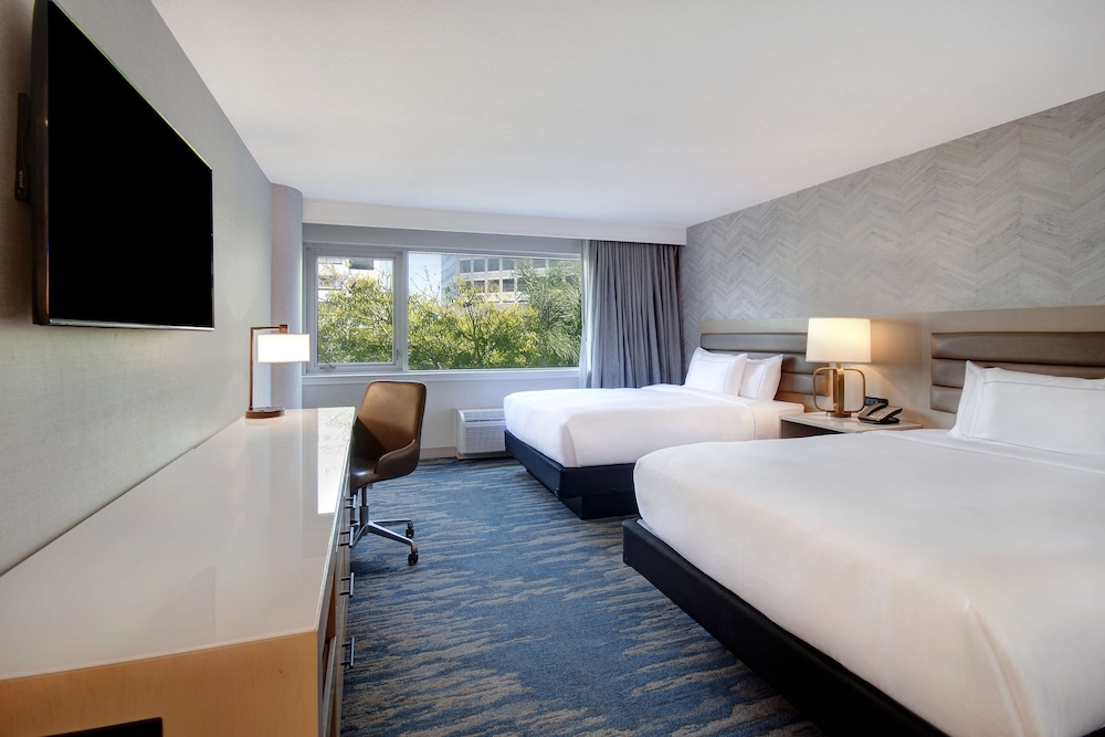 DoubleTree by Hilton LAX El Segundo - photo 6