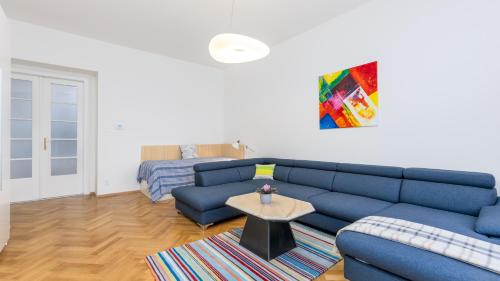 Palisady Charm Stylish High Ceiling Downtown Parking — 4-Star Luxury Hotel in Bratislava, Slovakia