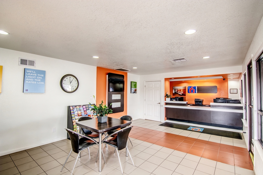 Motel 6 Manteca CA - photo 27