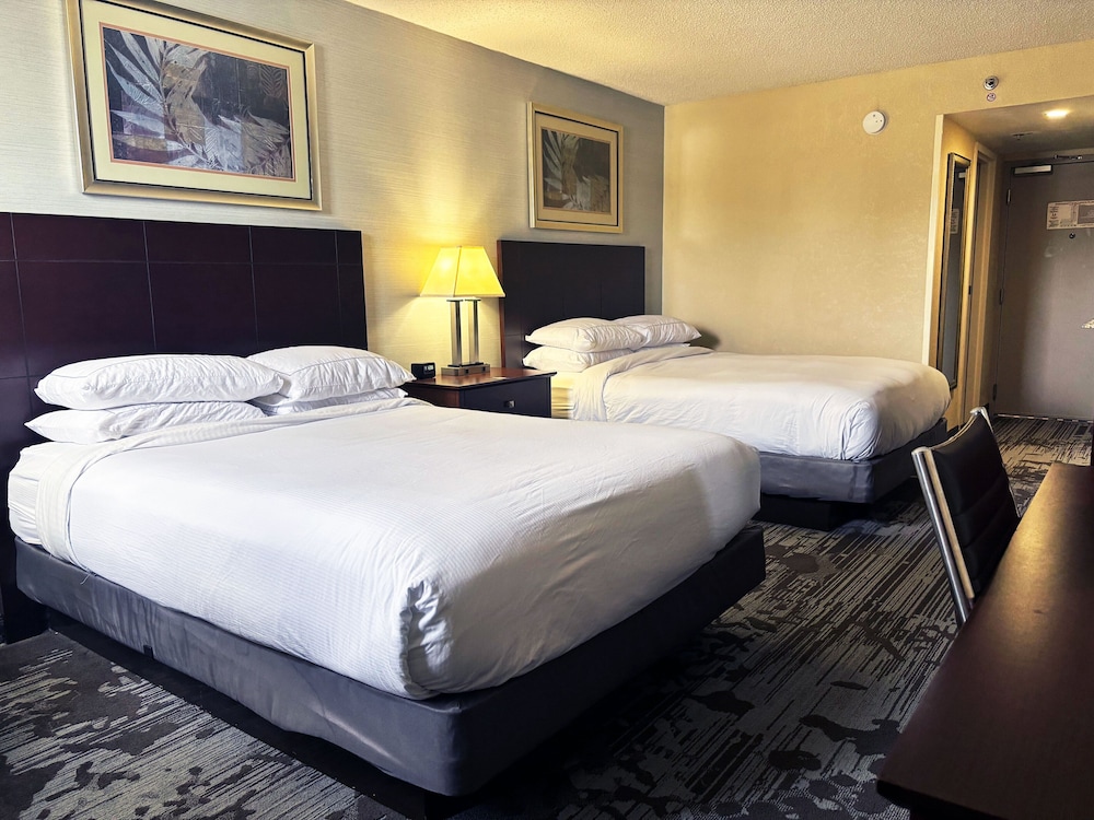 DoubleTree by Hilton Hotel Rocky Mount - photo 4
