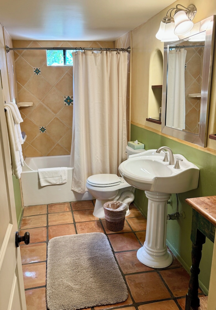 Blue Iguana Inn - photo 54