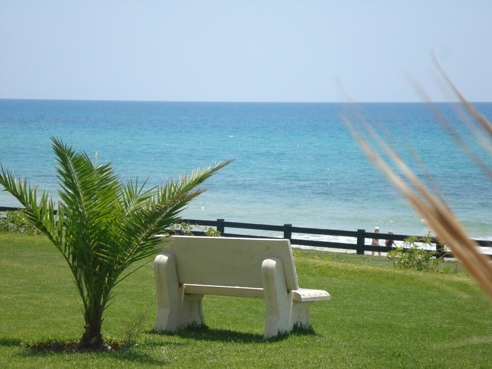 B&B Cote D'azur Hammamet — 4-Star Luxury Hotel in Hammamet, Tunisia