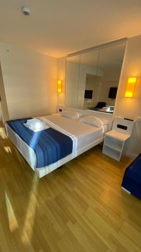 Batumi Orbi City Lux Studio MK