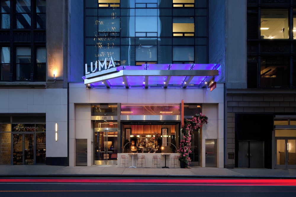 LUMA Hotel Times Square - photo 2