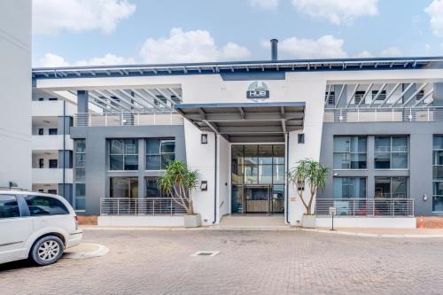 Urban Oasis Apartment at The Hub — 4-Star Luxury Hotel in Johannesburg, South Africa