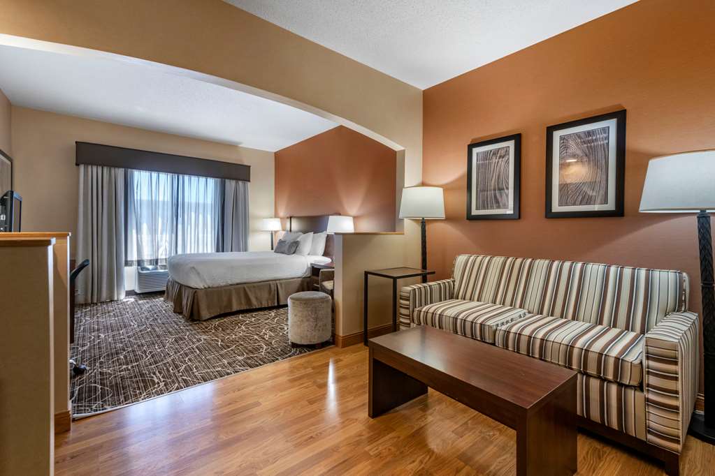 Best Western Plus Chelsea Hotel - photo 25