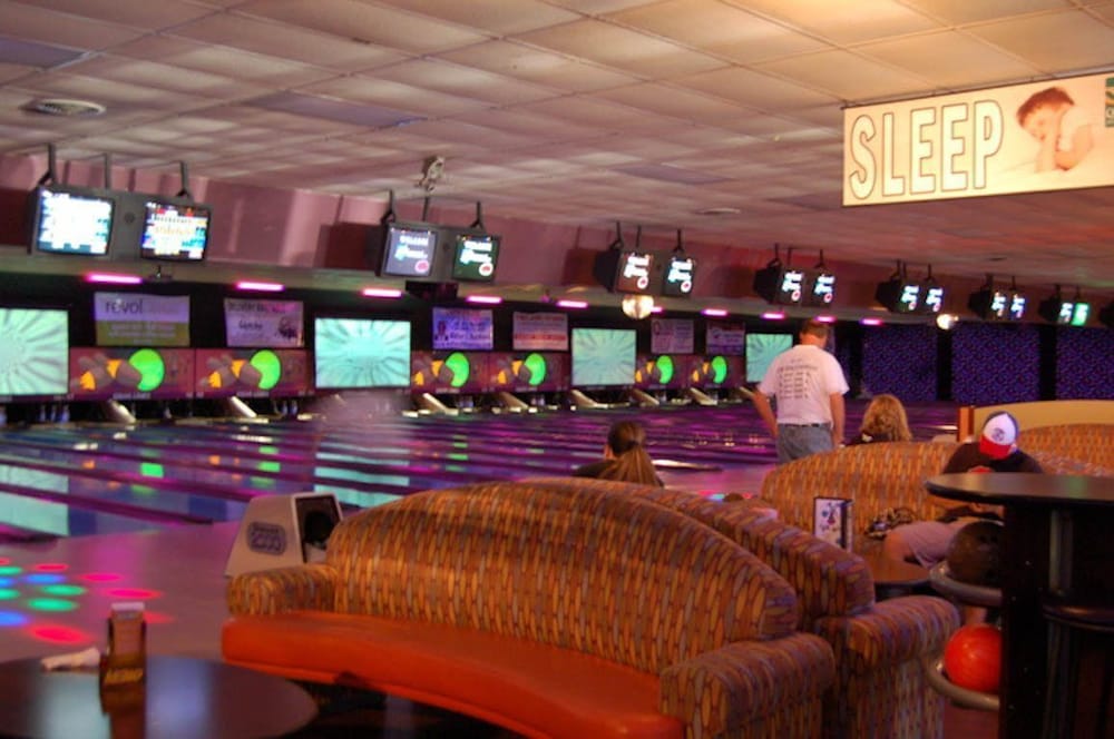 Cedar Stables Inn and Suites - photo 17