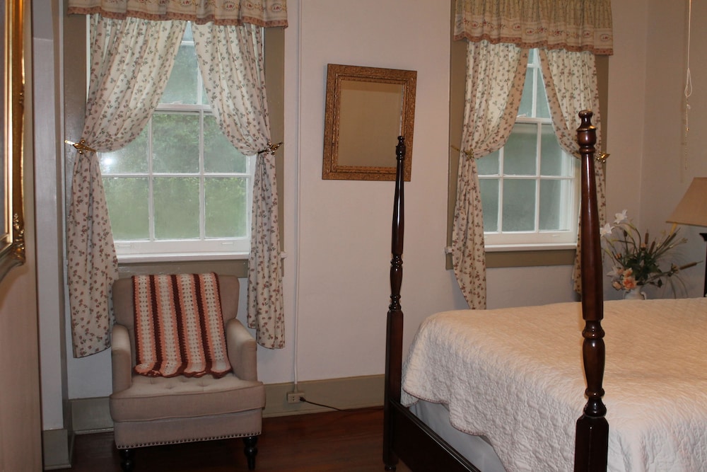 Old Castillo Bed and Breakfast - photo 8
