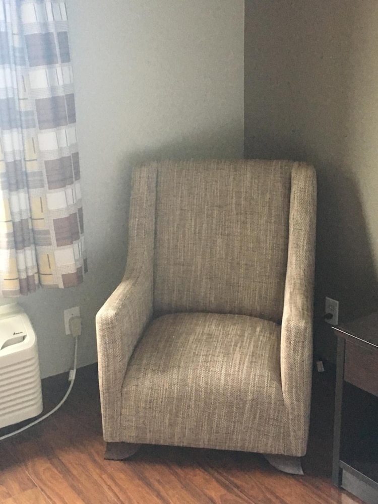 FairBridge Inn Express Monroe City - photo 20
