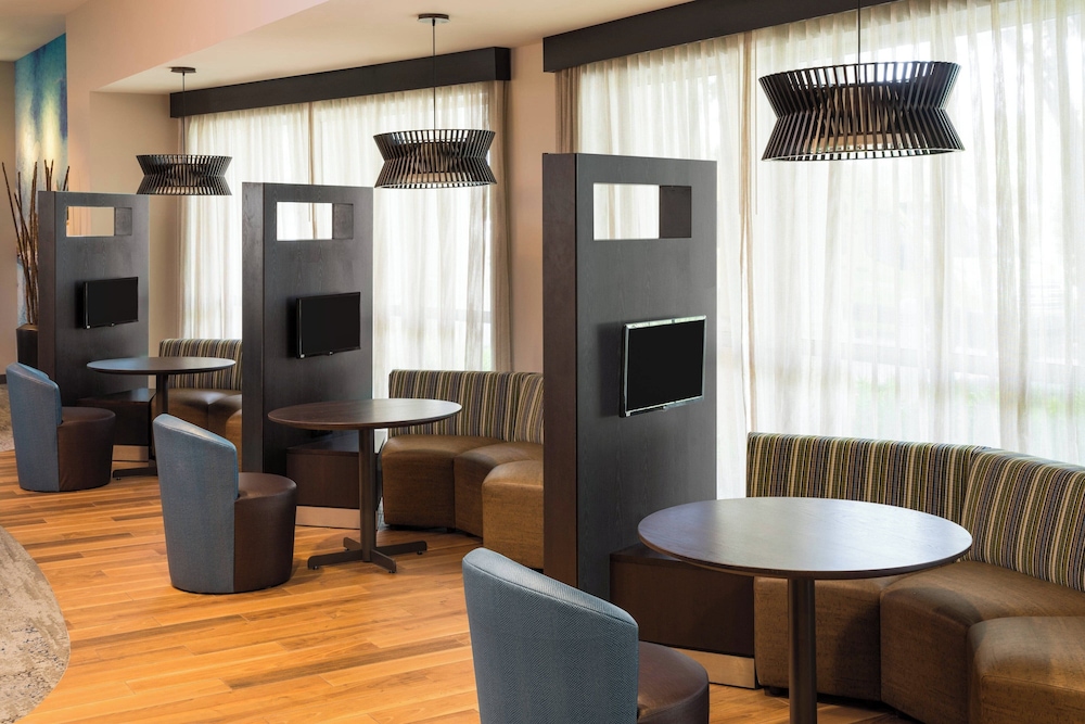 Courtyard by Marriott Fort Lauderdale Airport & Cruise Port - photo 22