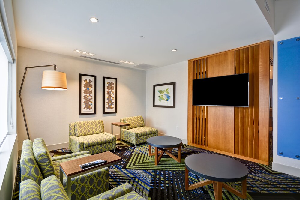 Holiday Inn Express Evansville by IHG - photo 23