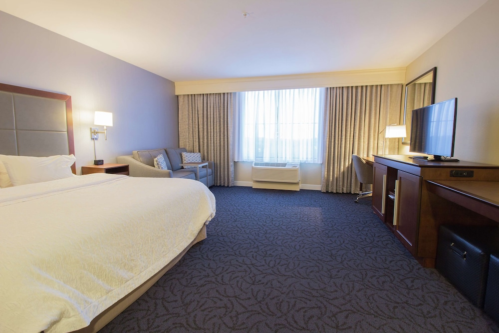 Hampton Inn & Suites Cazenovia - photo 19