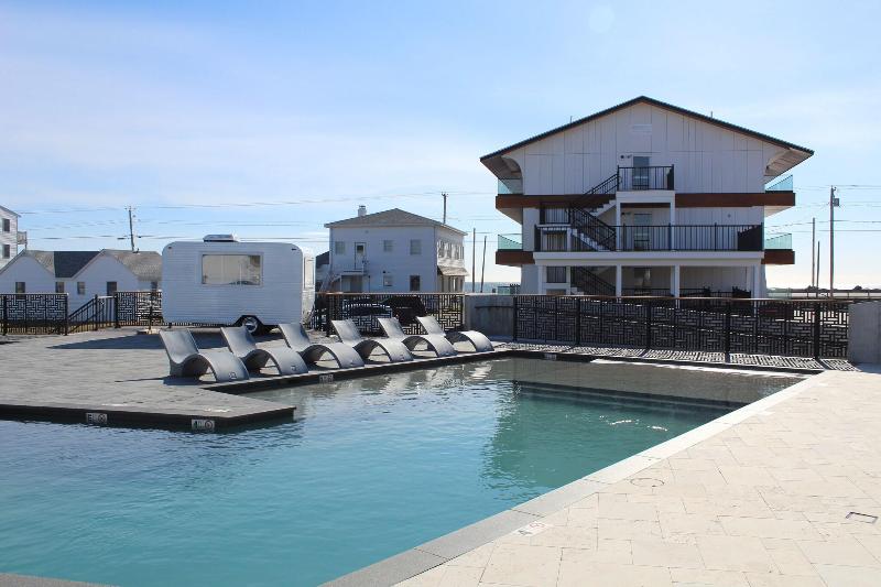 York Beach Surf Club - photo 18