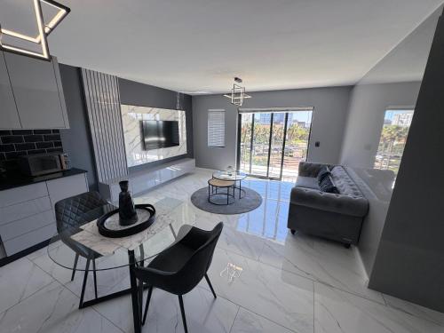 Exclusive Ultra Luxury A Cut Above Apartments Century City by Vvip Bookings