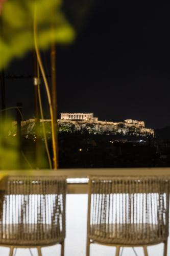 THE Rooster s Egg - last minute hotel in Athens