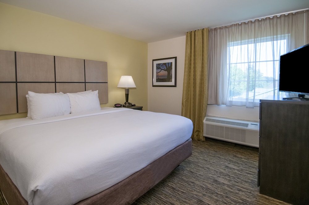Candlewood Suites Baton Rouge College Drive by IHG - photo 10