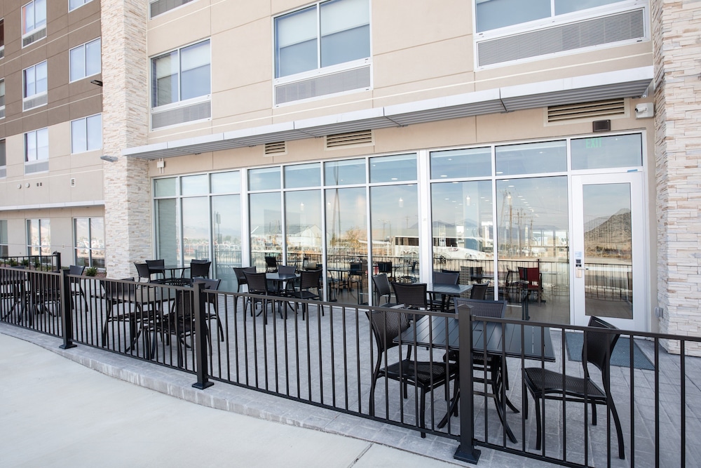 Holiday Inn Express & Suites Ely by IHG - photo 24