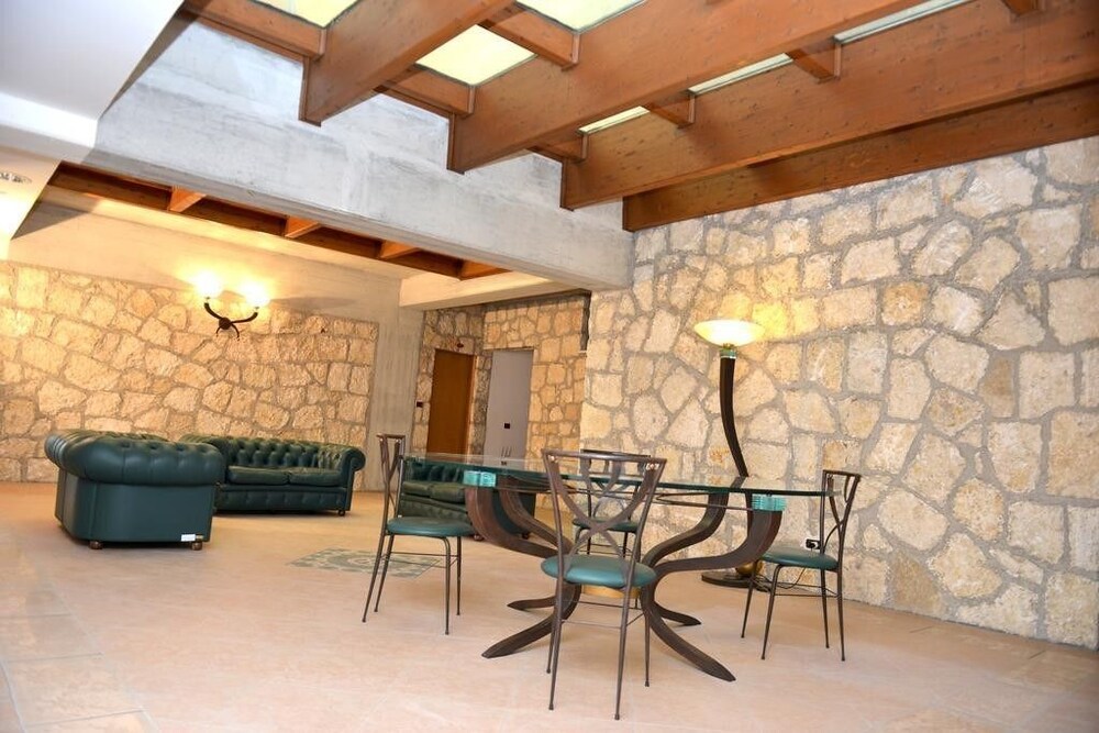 Hotel Clodi - carbon neutral hotel in Ancarano