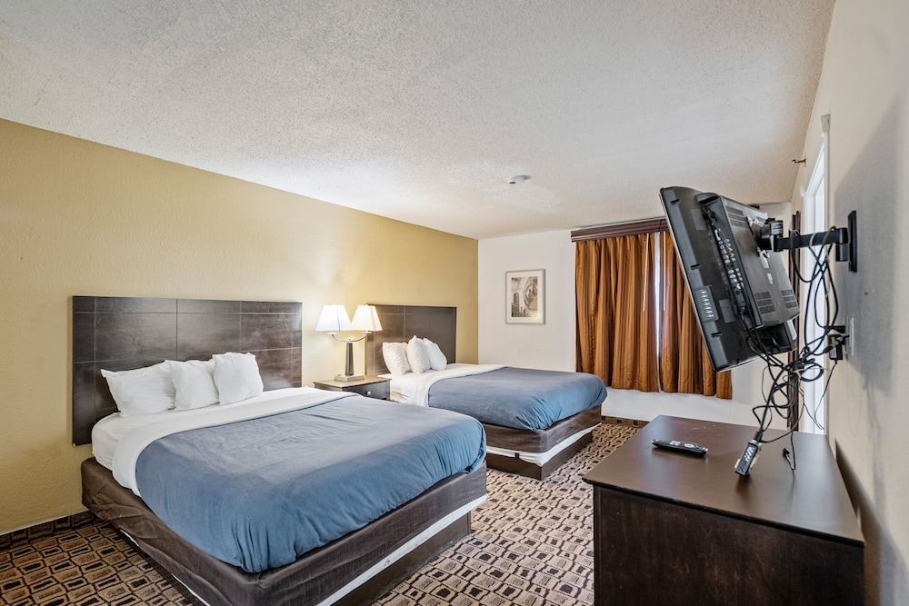 Coratel Plus Suites Wichita West Airport - photo 16