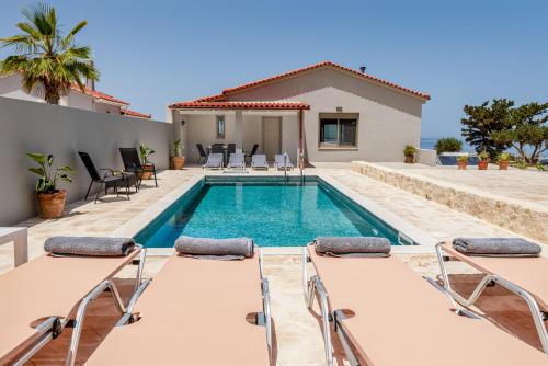 Villa Chrisa Seaview in Piskopiano Private Pool — 4-Star Luxury Hotel in Hersonissos, Greece