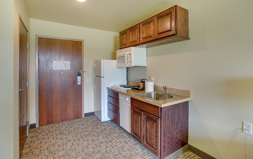 Cobblestone Inn & Suites Clintonville - photo 29