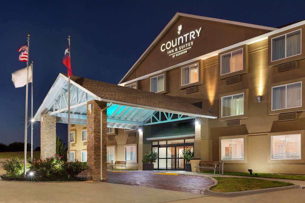 Country Inn & Suites by Radisson Fort Worth West l 30 NAS JRB - featured photo