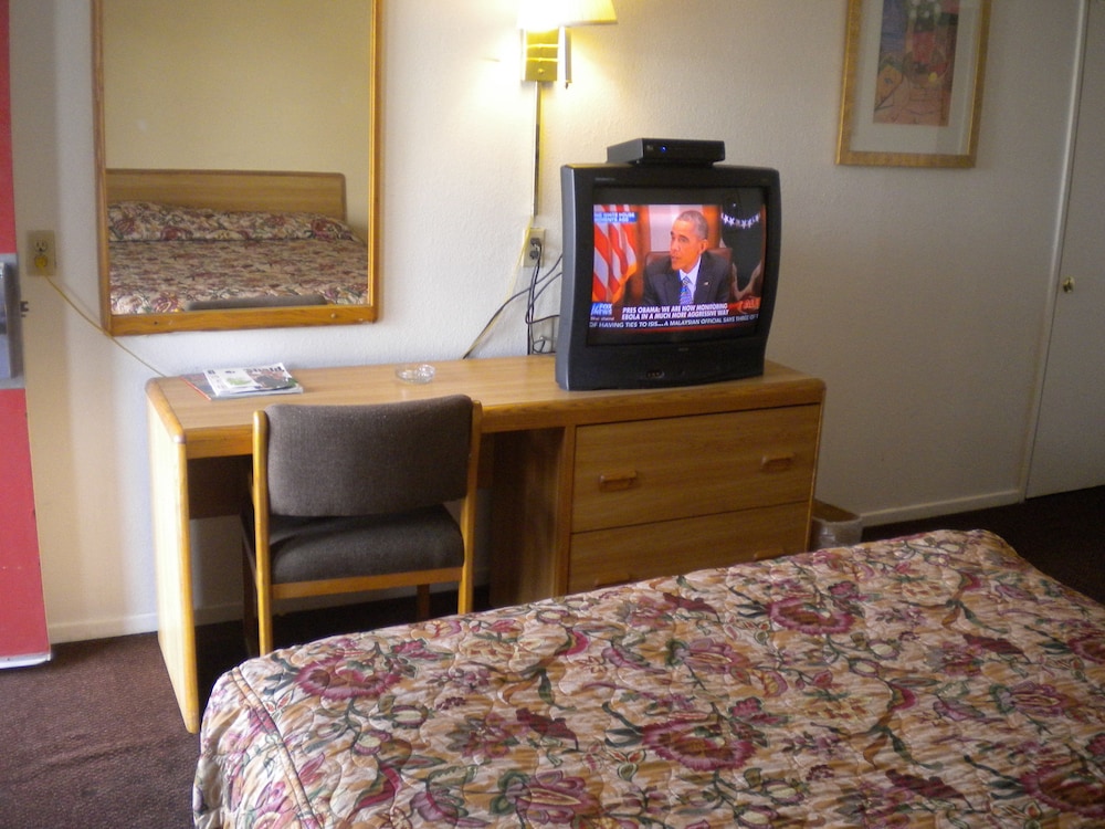 Wasco Inn Motel - photo 3