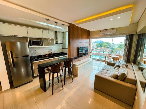 Apto Alto Padrão C Suíte SmarTV Wi FI e Piscina in Ubatuba, Brasil