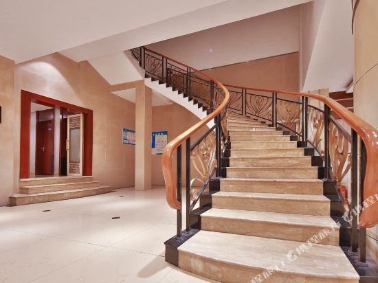 Huayi Hotel - last minute hotel in Zhoushan