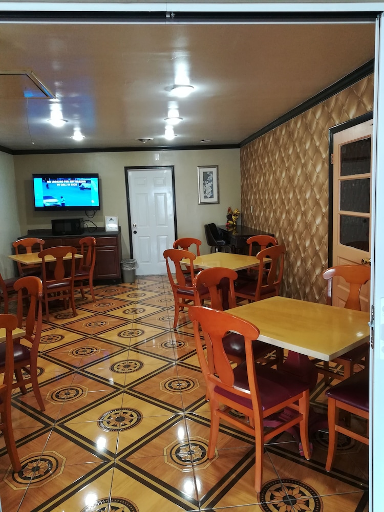 Boston Inn - photo 39