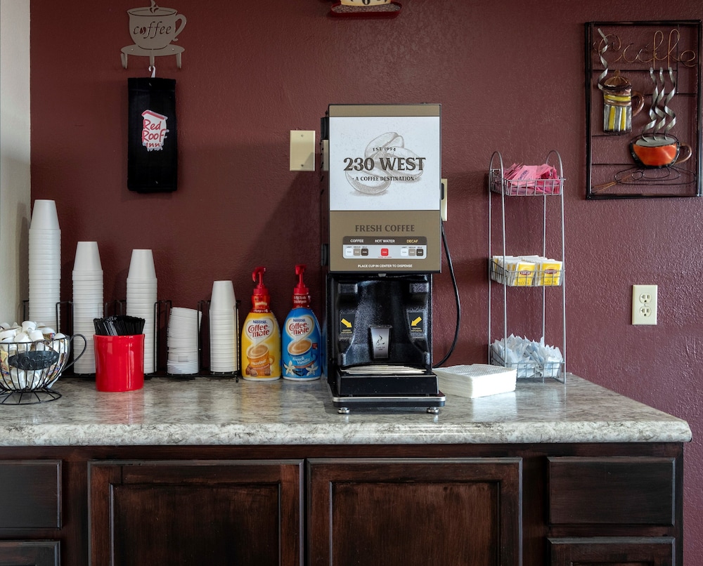 Red Roof Inn Greensburg - photo 2