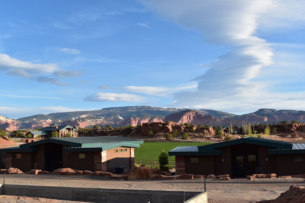 Cougar Ridge Resort LLC - photo 146