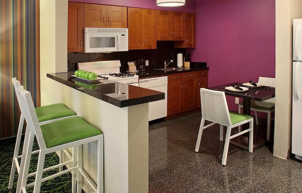7 Springs Inn & Suites - photo 21