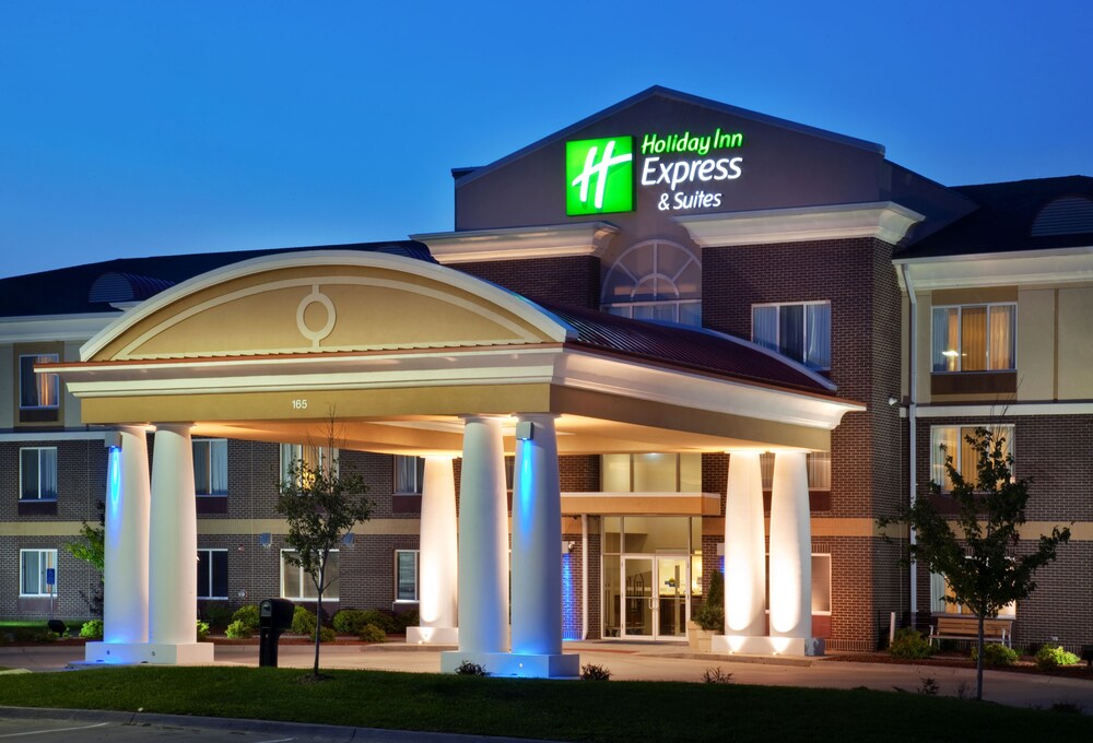 Holiday Inn Express Hotel & Suites Altoona Des Moines - photo 36