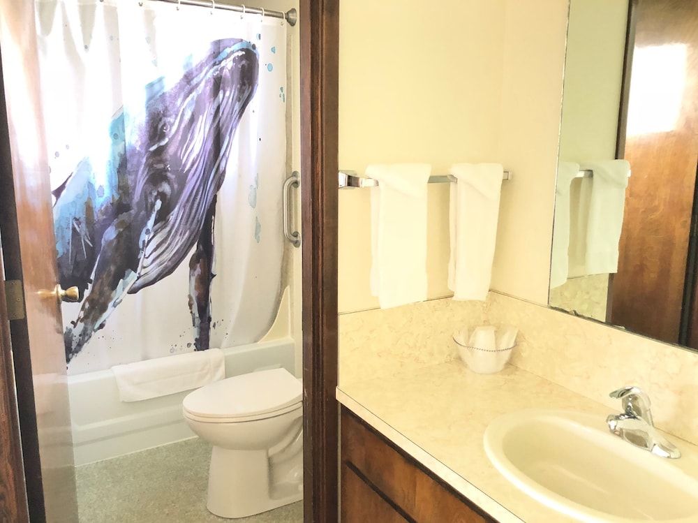 Lamplighter Inn - photo 10