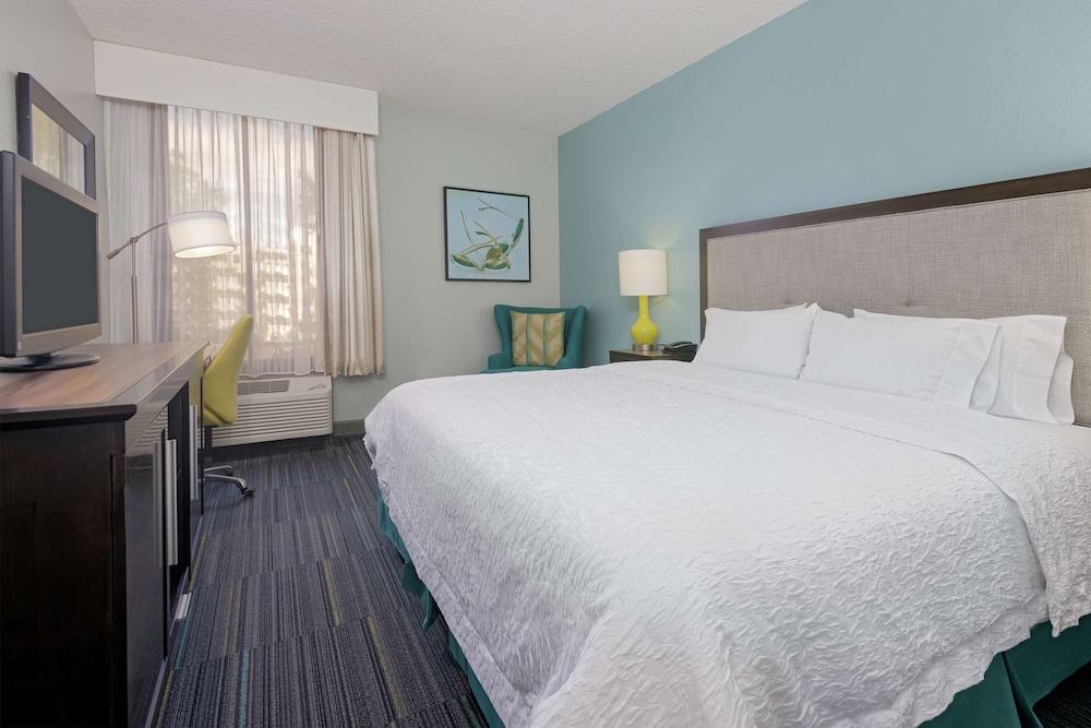 Hampton Inn Orlando Near Universal Blv International Dr - photo 5