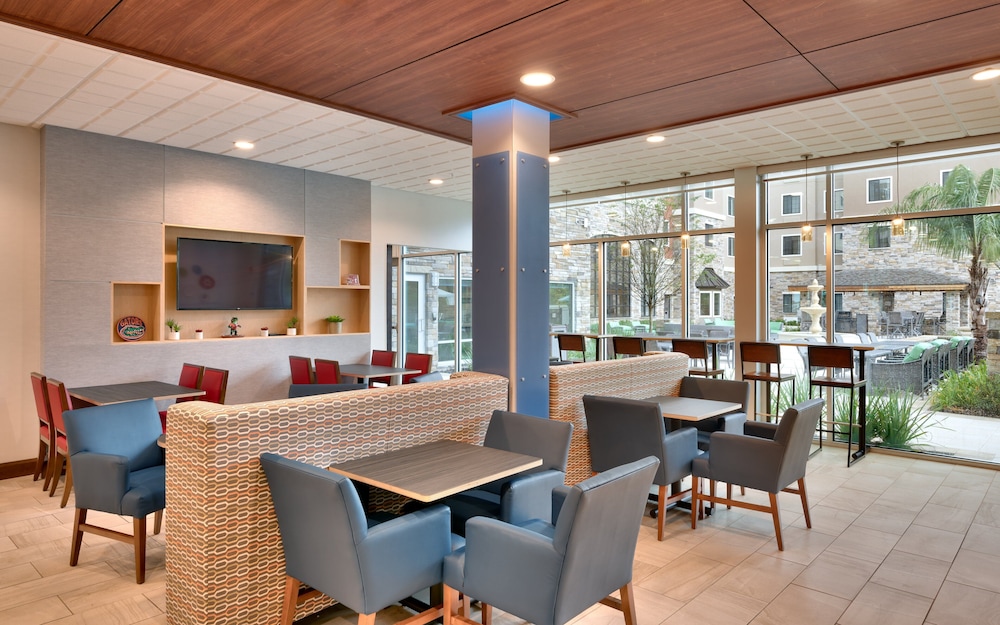 Holiday Inn Express & Suites Gainesville I 75 by IHG - photo 41