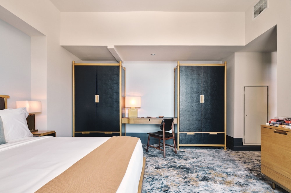 Clayton Hotel & Members Club - photo 15