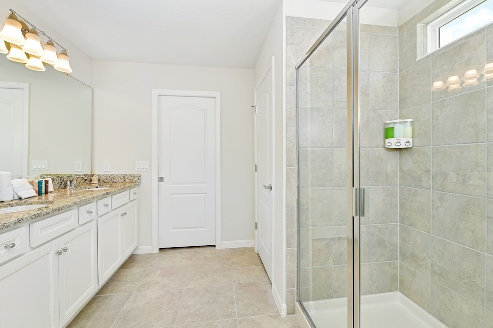 5br Modern Villa in Soltera Resort Disney Pool - photo 30