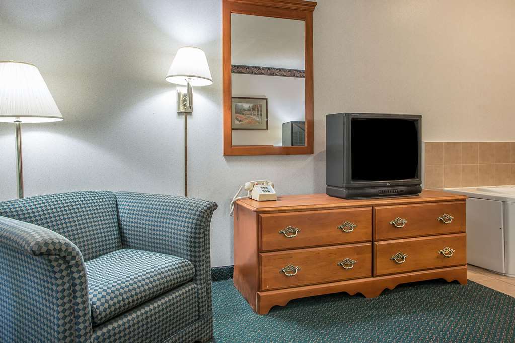 Rodeway Inn Bedford PA - photo 14