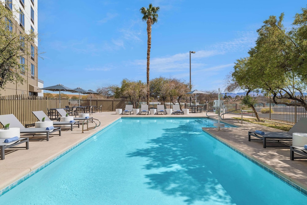 DoubleTree by Hilton Las Vegas Airport - photo 31