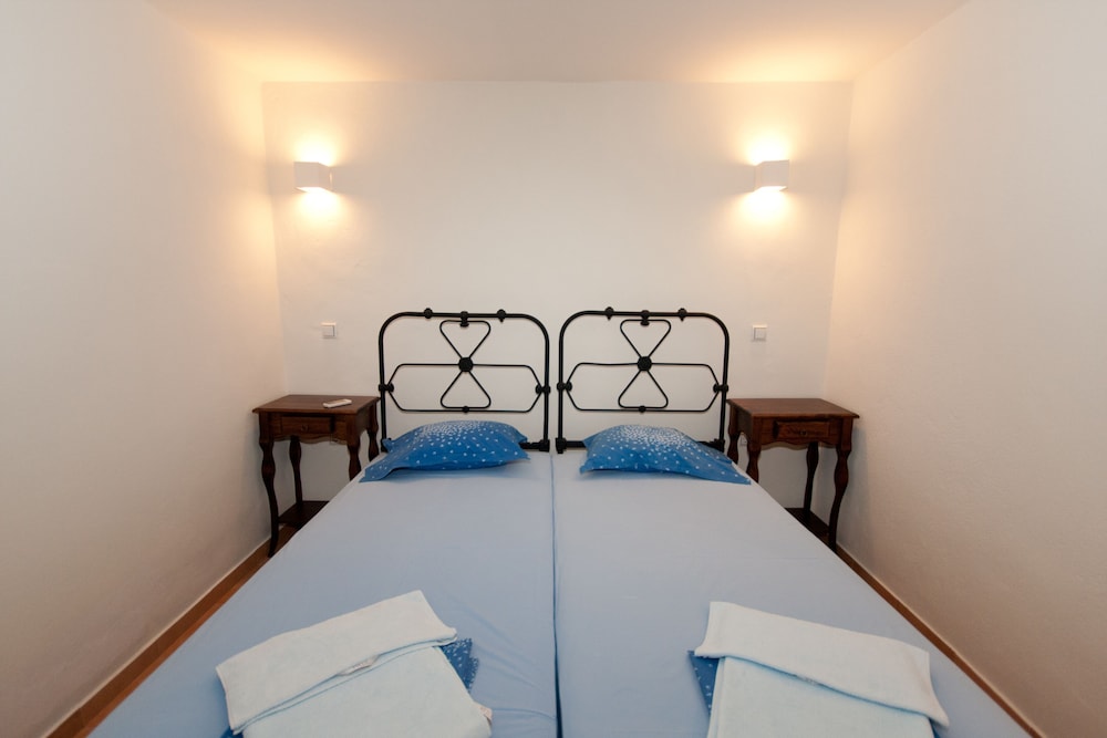Beautiful 8 person Family Villa with Great Views by VillaRentalsgr Paros — 4-Star Luxury Hotel in Paros, Greece