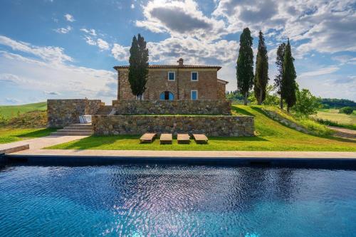 Casa Insieme — 4-Star Luxury Hotel in Asciano, Italy