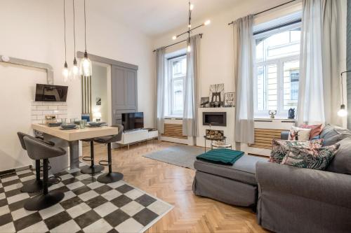 Industrial Fantasy Apartment — 4-Star Luxury Hotel in Budapest, Hungary